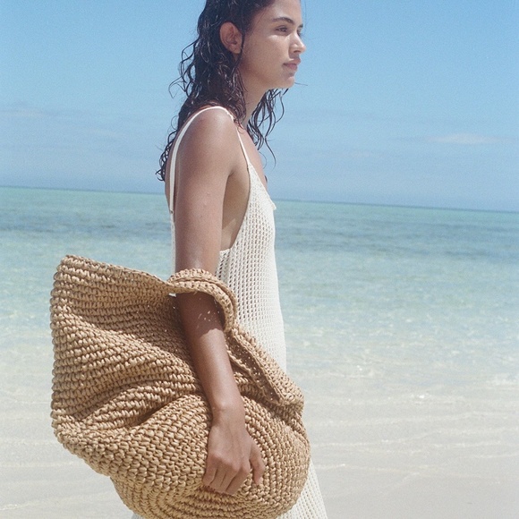 Zulu & Zephyr Round Straw Bag - Natural - Picture 2 of 9